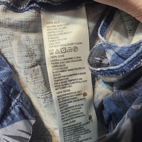 Tommy Bahama NFL Denver Broncos Hawaiian Shirt LT Blue 100% Silk - Picture 10 of 10